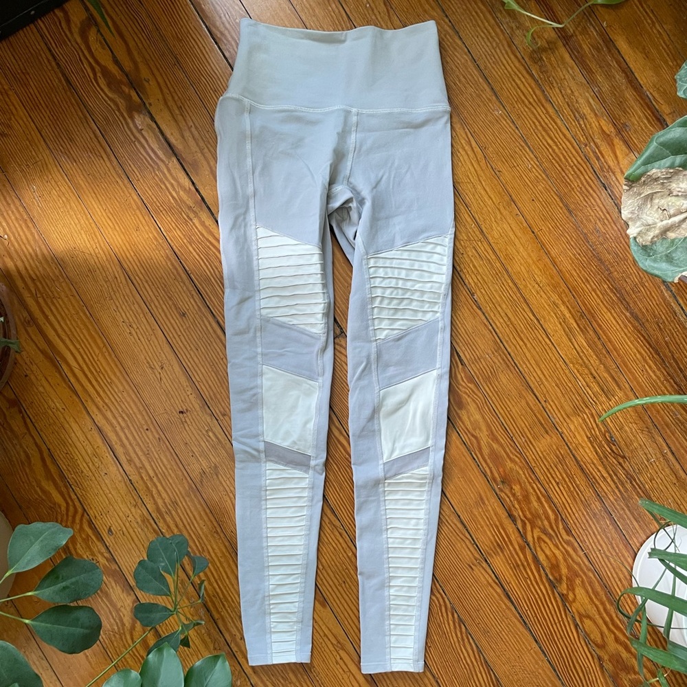Alo yoga moto leggings
